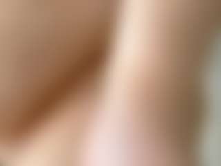 Live cam show with lindalovesexy - Curvy MILF on EXY