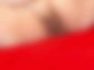 lindalovesexy MILF webcam performer live streaming