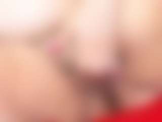lindalovesexy MILF webcam performer live streaming