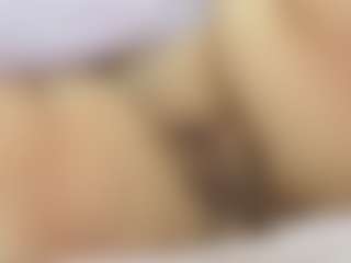 Performer in webcam MILF lindalovesexy in streaming live