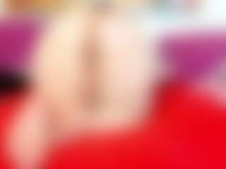 lindalovesexy MILF webcam performer live streaming