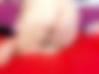 lindalovesexy MILF webcam performer live streaming