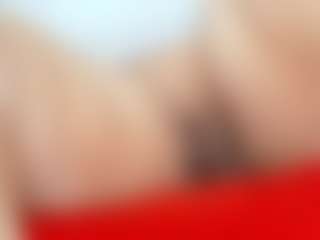 lindalovesexy MILF webcam performer live streaming