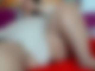 Live cam show with lindalovesexy - Joi on Camsoda