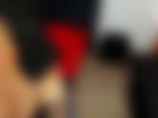 Aliciia-cute MILF webcam performer live streaming