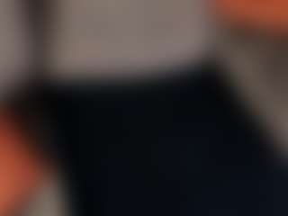 Live cam show with LauraColor - Mature on live18s.com