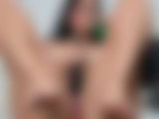 Live cam show with LauraColor - Natural on instabang