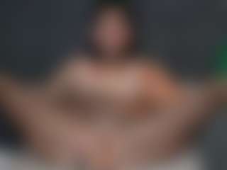 Live cam show with LauraColor - Bedroom on EXY