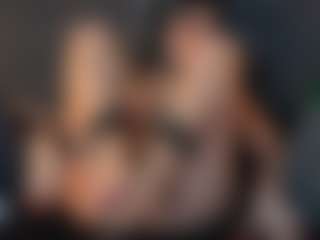 Live cam show with LauraColor - Green Eyes on Camsoda