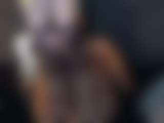 Live cam show with LauraColor - Shaved Pussy Mature on infinitiblacc.com