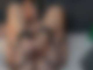 Live cam show with LauraColor - Athletic Shaved Pussy on Strip Flash - Live Sex Shows