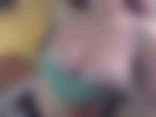 Live cam show with FernandaDiaz05 - Brown Eyes Ebony on AdultVida.com