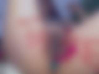 Live cam show with kim-alissa - Curvy MILF on Camiplay Live