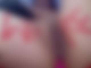 Live cam show with kim-alissa - Red Hair MILF on liverealitysex.com