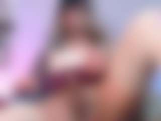 Live cam show with shopia-foxx - Dirty Talk on AdultVida.com