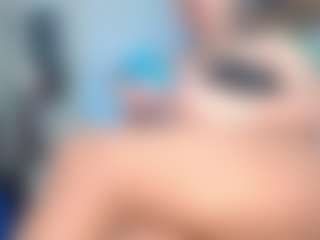 Live cam show with shopia-foxx - White on Camsoda | colombia