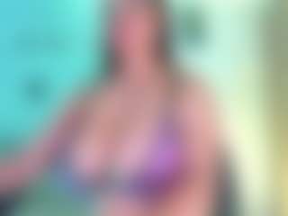 Live cam show with SinthiaCollins - Control on Camming Site