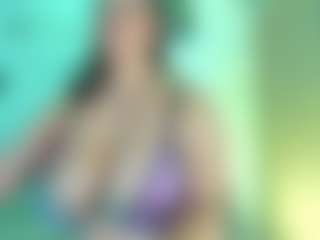 Live cam show with SinthiaCollins - Body Massage on SxyPornLive