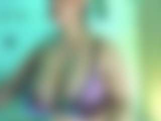 Live cam show with SinthiaCollins - Body Massage on Camsoda