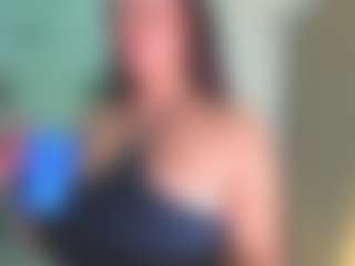 Live cam show with SinthiaCollins - Body Massage on Cam Slut