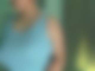 Live cam show with SinthiaCollins - Body Massage on boobsie.com