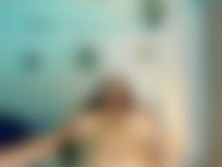 SinthiaCollins MILF webcam performer live streaming