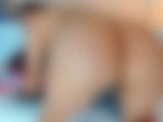 Live cam show with SinthiaCollins - Ahegao on xfollow cams
