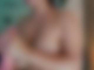 Live cam show with SinthiaCollins - Bedroom MILF on xxxlivecams.org