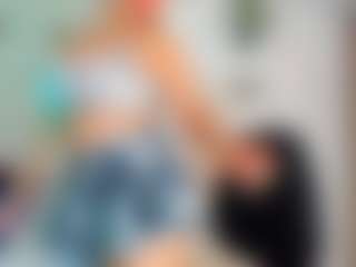 Live cam show with SinthiaCollins - Middle Aged on Soda Cam