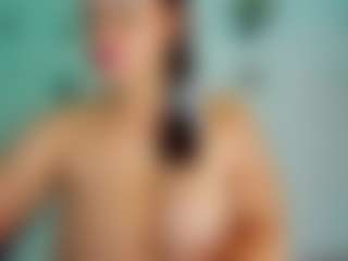 Live cam show with SinthiaCollins - Body Massage on Camsoda