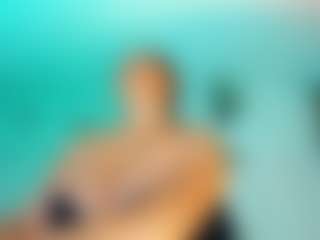 Live cam show with SinthiaCollins - Dildo on Dare Cams
