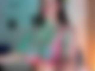 Live cam show with SinthiaCollins - Middle Aged on CamSodaAdn