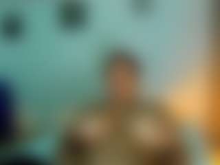 Live cam show with SinthiaCollins - Bedroom Mature on TastyBlacksLive