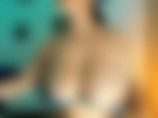 Live cam show with SinthiaCollins - Mature on Big Tits