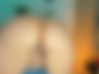 Live cam show with SinthiaCollins - Middle Aged on instabang
