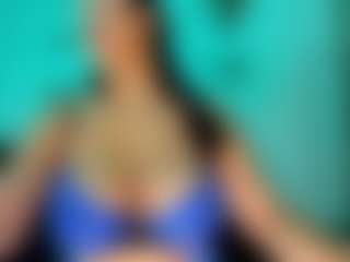 Live cam show with SinthiaCollins - Mature Middle Aged on hotwifechat.live