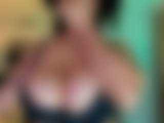 SinthiaCollins MILF webcam performer live streaming