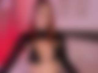 Live cam show with Gaiia Rosse - Butt Plug on Stripli.com