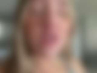 jadebay's Live Sex Cam Show