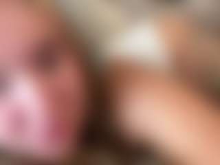 jadebay's Live Sex Cam Show