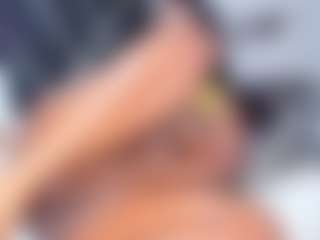 Live cam show with LexiieGrey - Lush on studioflirtlive.com