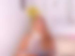 Live cam show with LexiieGrey - Bedroom Ebony on Camsoda