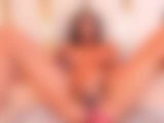 Live cam show with Lia obrien - Drinking on googirlz
