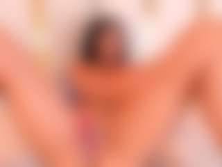 Live cam show with Lia obrien - Erotic Dance on xDating