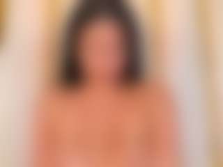 Live cam show with Lia obrien - Oil on parknlotfishbdy