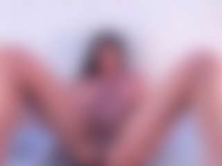 Live cam show with Lia obrien - Bikini on crypto-cams