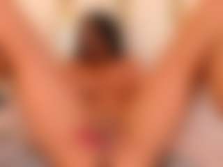 Live cam show with Lia obrien - Big Tits Teen (18+) on CamClone