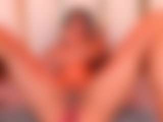 Live cam show with Lia obrien - Latina on Dolls Live
