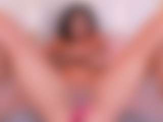 Live cam show with Lia obrien - Brown Eyes on CamClone