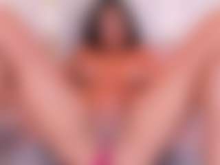 Live cam show with Lia obrien - Amateur on TeamSkeetLive